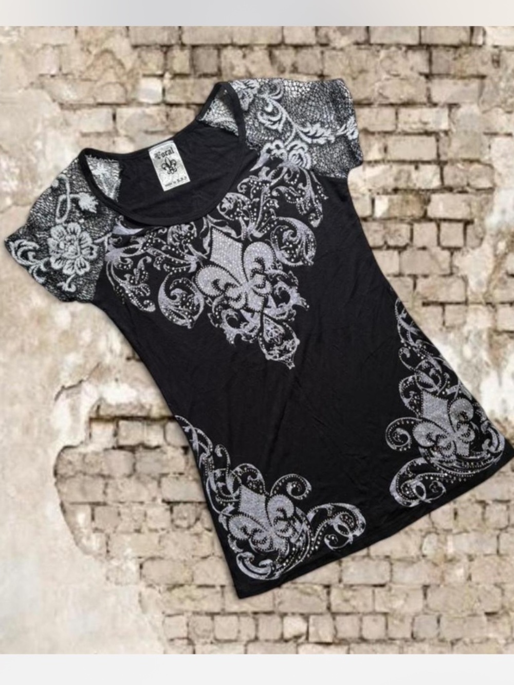 Vintage Vocal Y2K Black Rhinestone Fleur De Lis Lace Sleeve Top Small